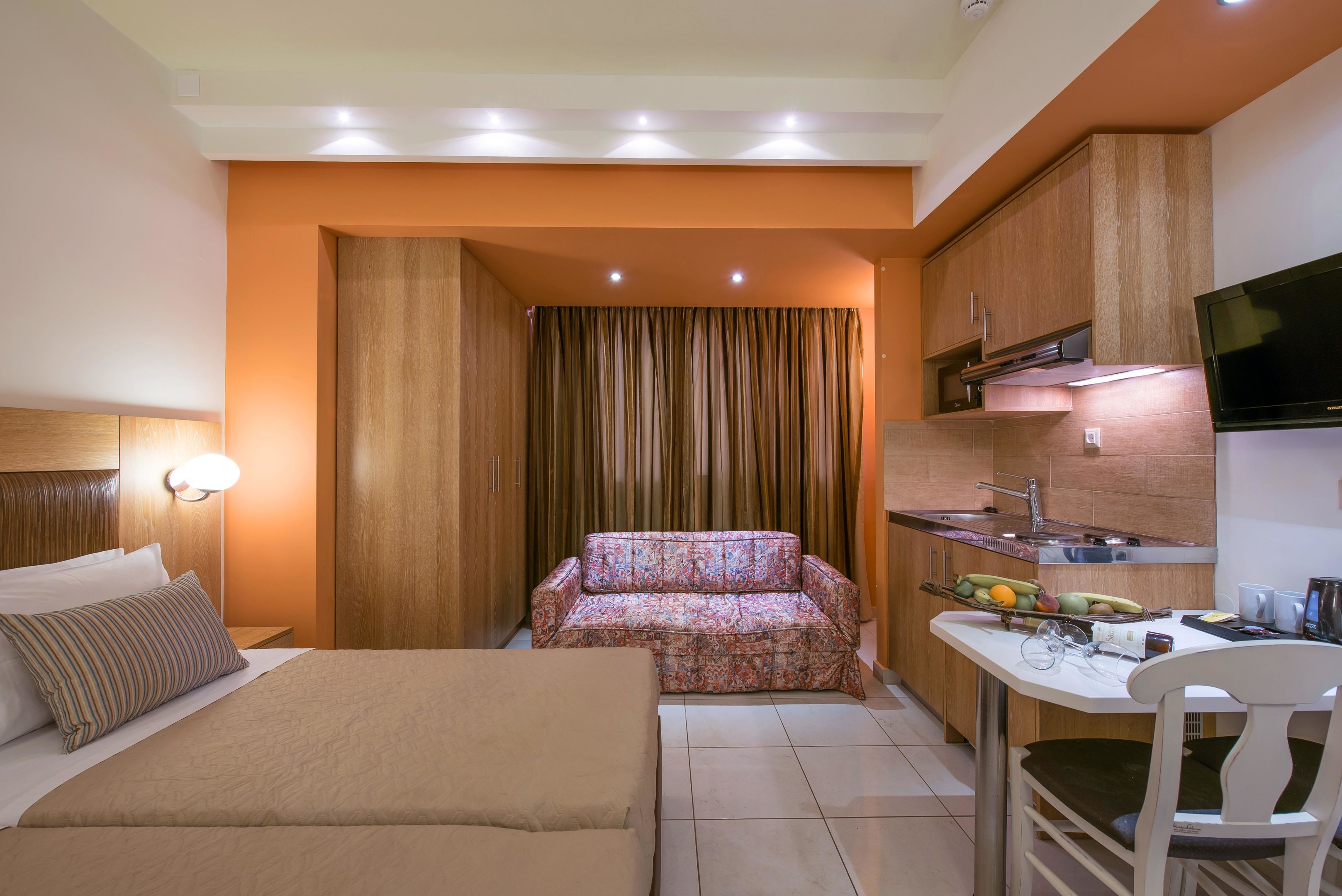 Bella Elena Apartments4