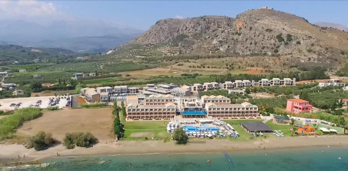 Kiani Beach Resort1