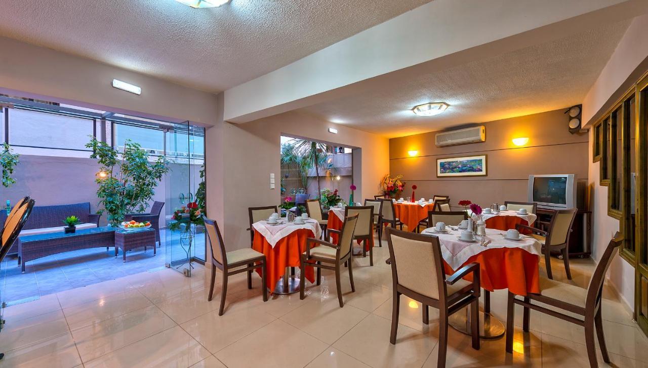 Leonidas Apartments3