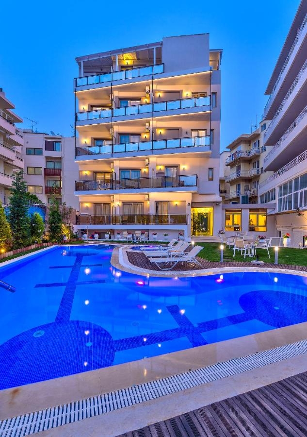 Leonidas Apartments4