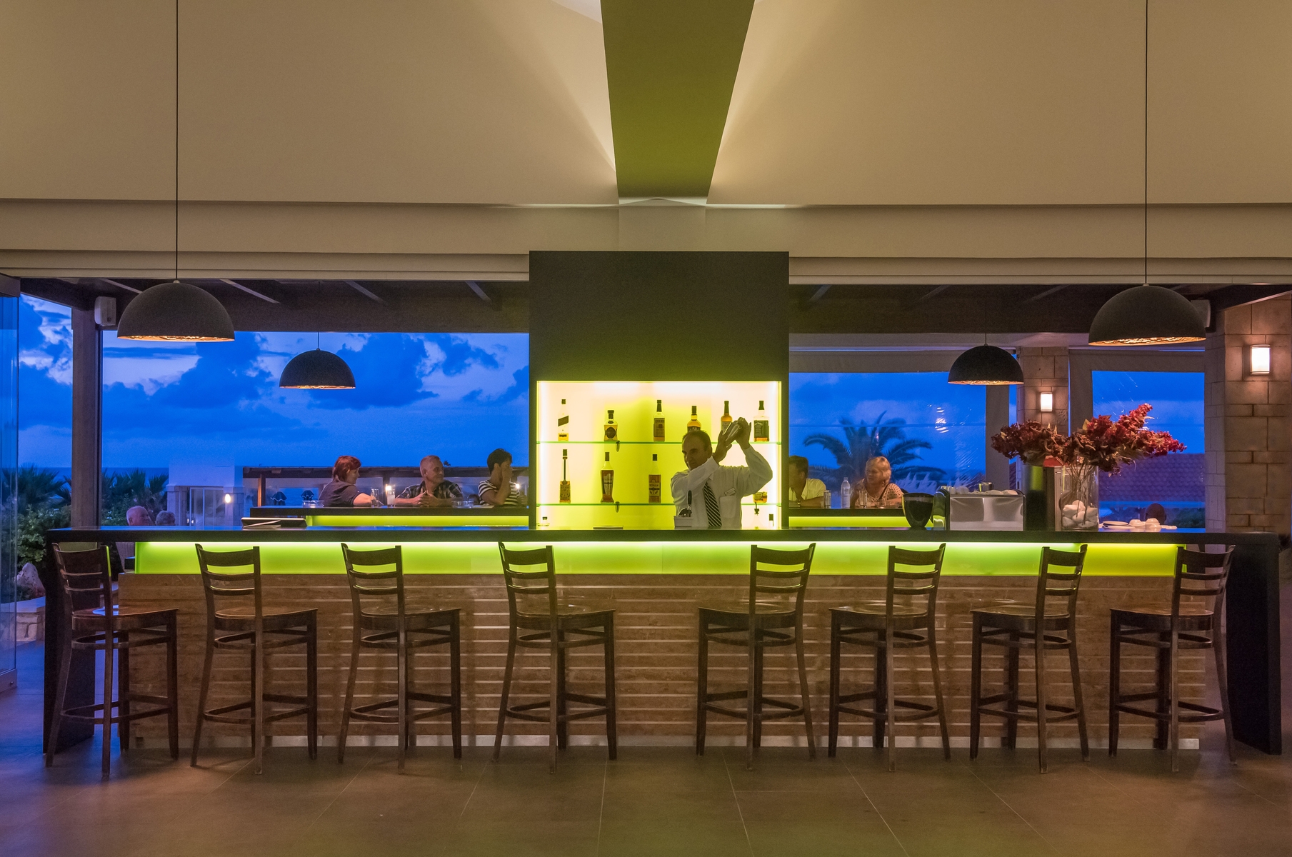Bar