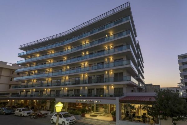 hotel Manousos