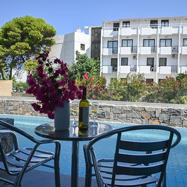 hotel Pollis Hotel